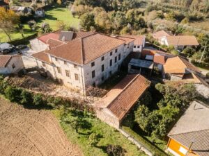 Pedras, Vinhos e Memórias