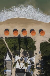 Trousseau ocupa Beach Club Praia Flô em Trancoso